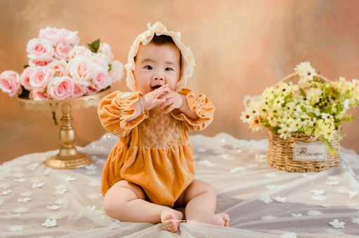 鹤岗宝宝老是出汗什么原因